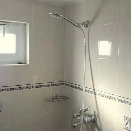 בית נופש Nadia's House 1 אפאנטו